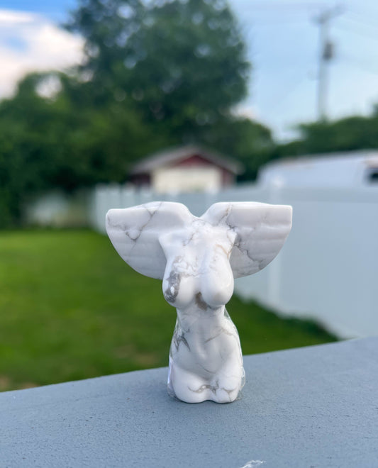 Howlite Angel