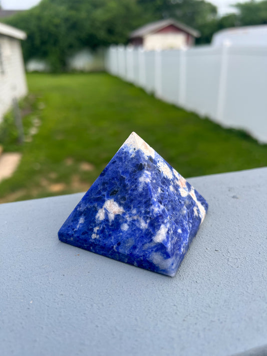 Sodalite Pyramid