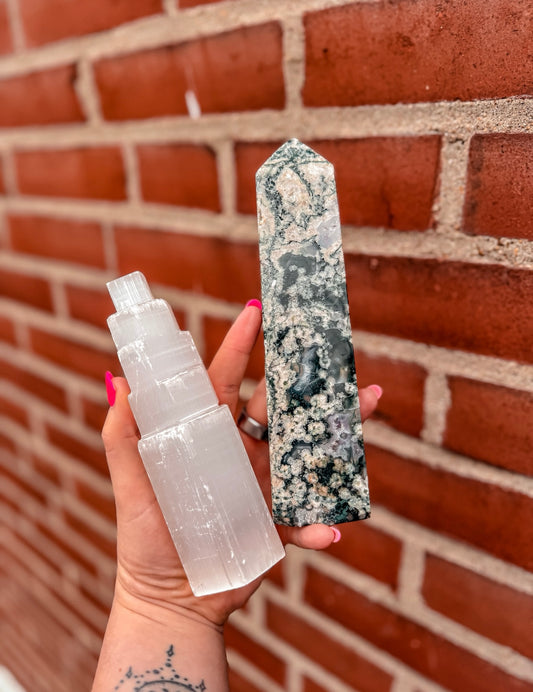 Druzy Flower Agate with Chalcedony inclusions and Selenite Selenite Tower